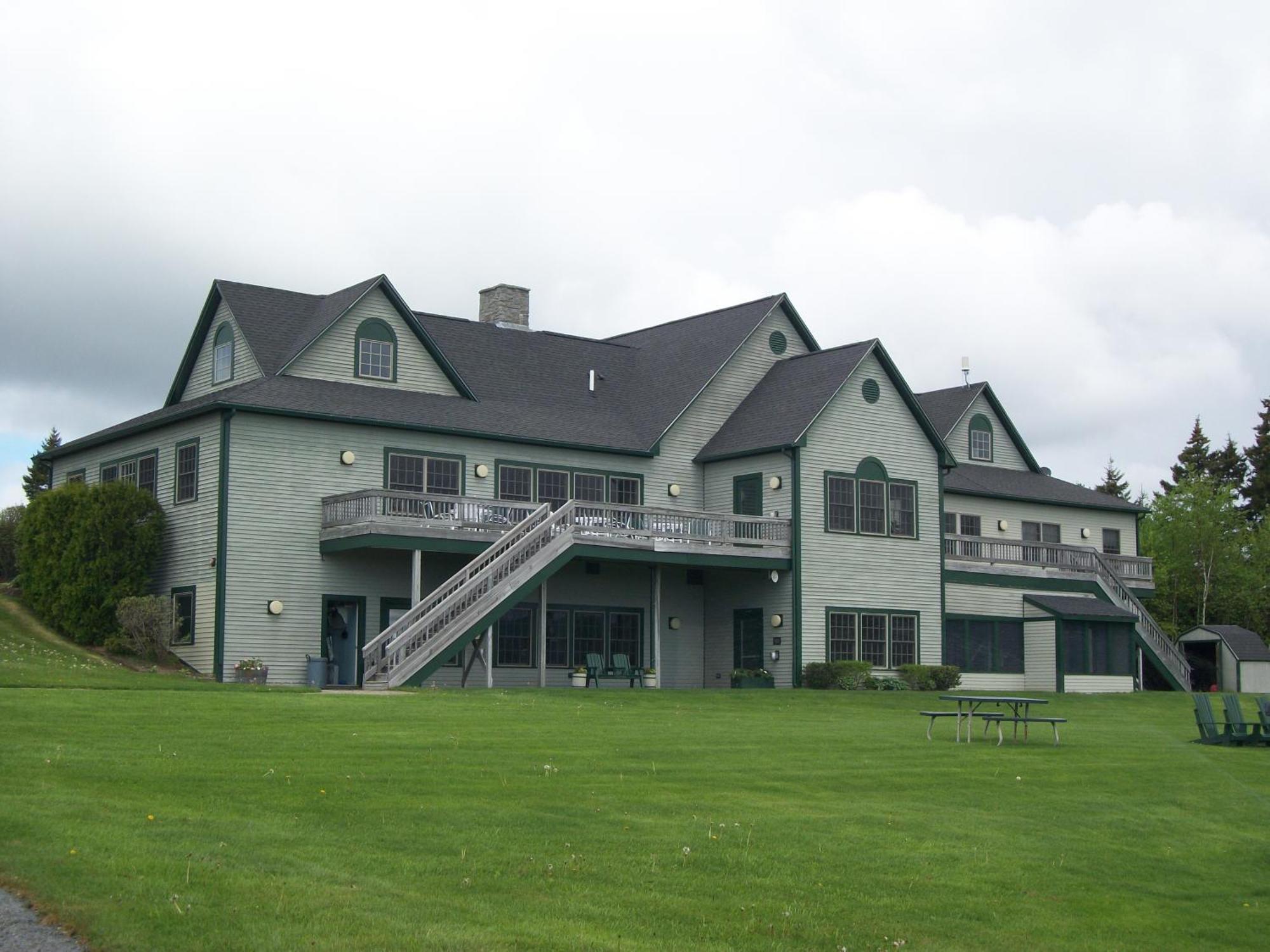 Harbor Ridge Resort
